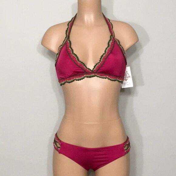 BECCA crochet trim bikini set. NWT - Picture 4 of 11